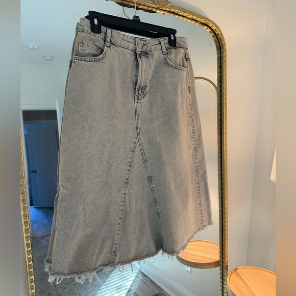 Zara Denim Midi Skirt - Picture 1 of 4